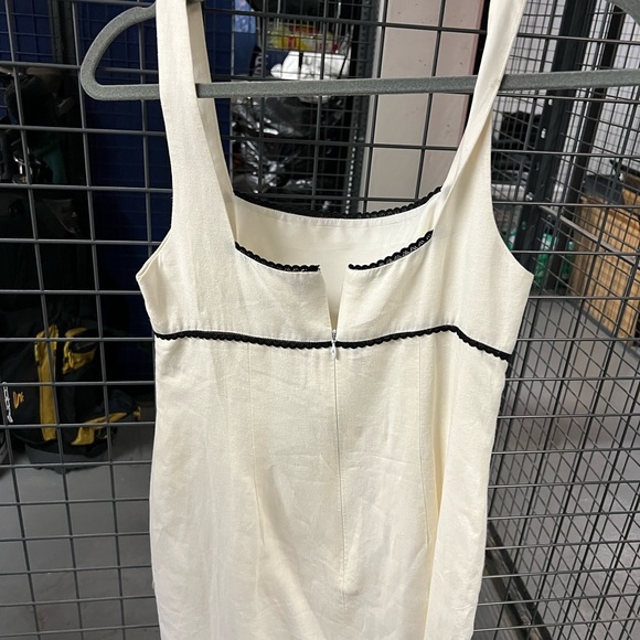 Nicole Miller white linen dress - Picture 2 of 3